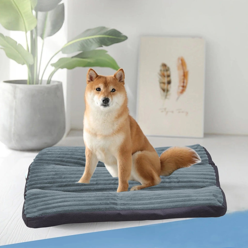 Small Dog Bed for Winter, Washable Puppy Cushion, Rectangular Soft Pet Bed for Small Dogs and Cats, Non-Slip Stain Resistant Cozy Dog Crate Mat, Warm and Comfortable Gray Pet Bedding